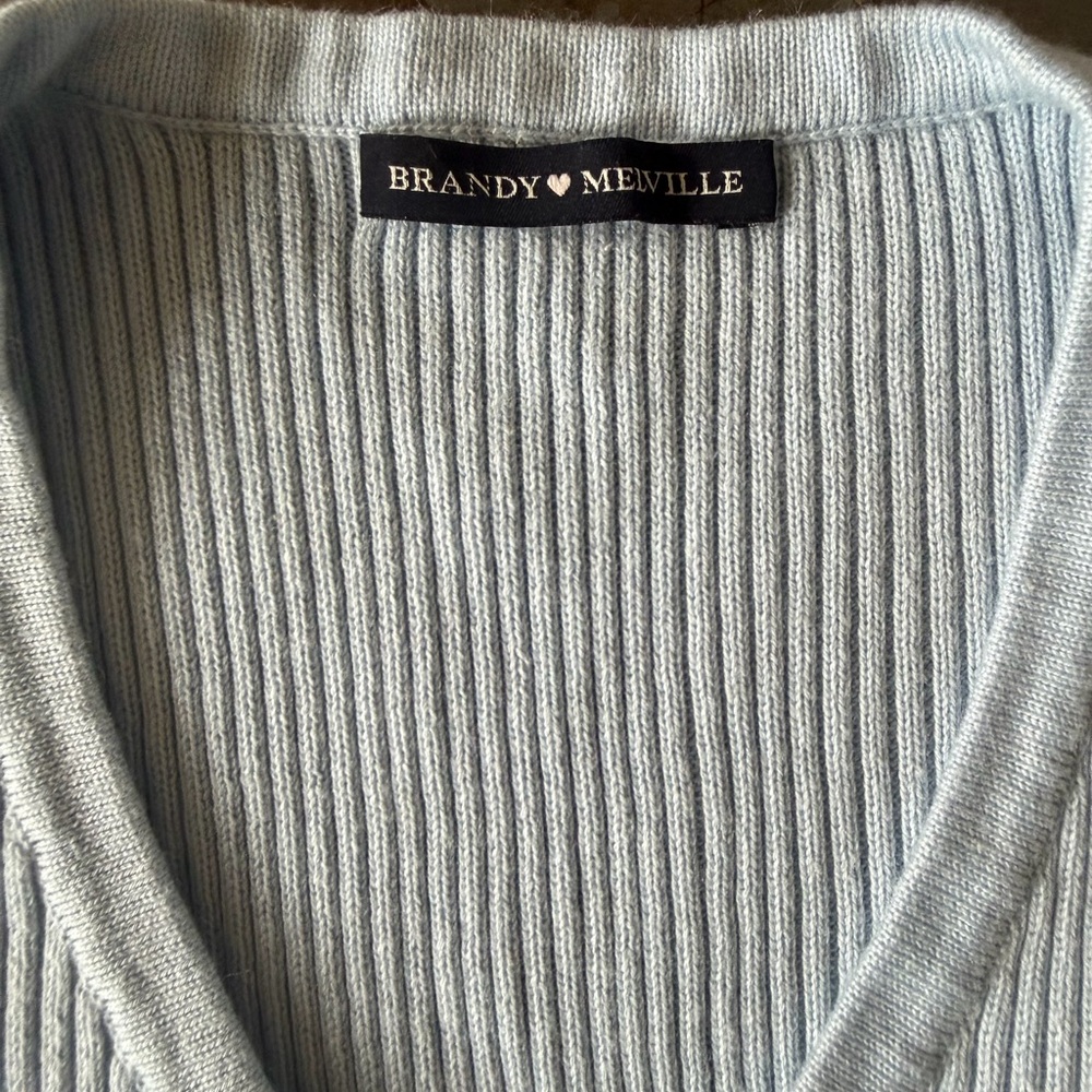 Brandy Melville Light Blue Ribbed V-Neck Cropped Cardigan - Picture 2 of 4